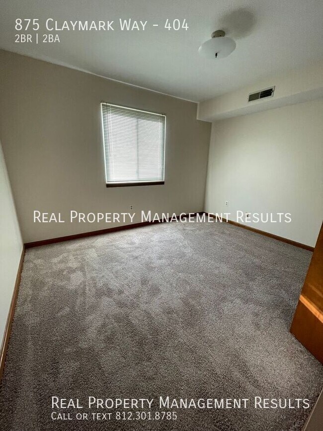 Building Photo - 875 Claymark Way