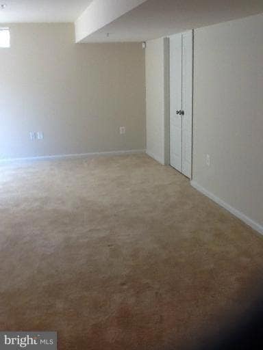 Building Photo - 6303 Soueid St