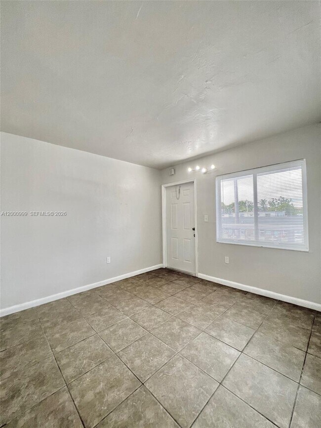 Building Photo - 10 NW 77th St