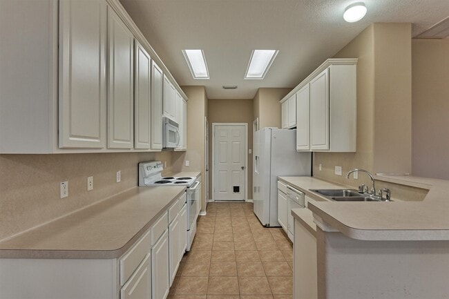 Building Photo - 106 E Stedhill Loop