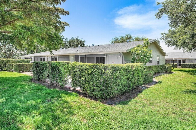 Building Photo - 2303 Lowson Blvd