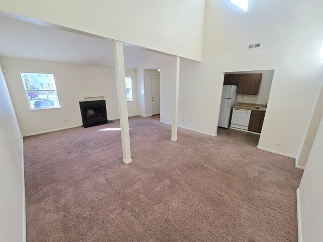 Building Photo - 174 S Kentucky Ave