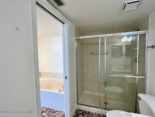 Building Photo - 3740 Ocean Beach Blvd