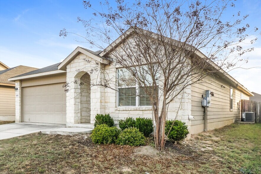 Building Photo - 8850 Belgian Falls