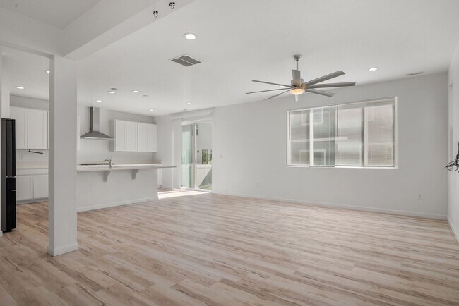Building Photo - 1442 N 1130 E