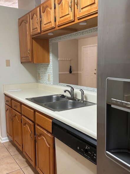 Building Photo - 1141 Brafforton Dr