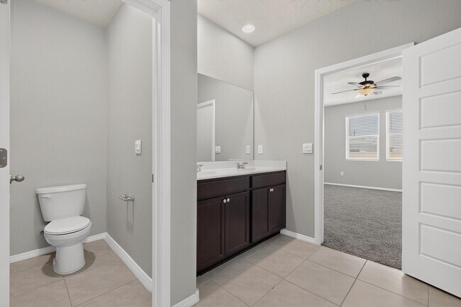 Building Photo - 4847 Mount Salas St NE