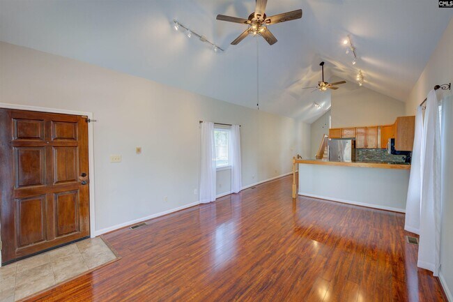 Building Photo - 728 Blanding St