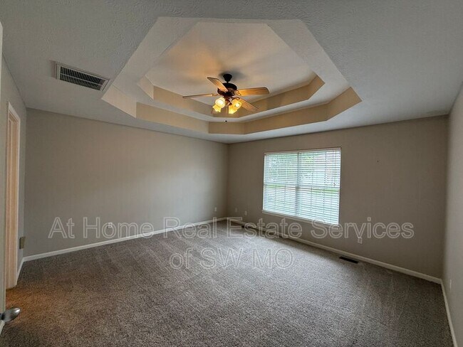 Building Photo - 4023 S Warmwater Ave
