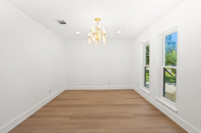 Building Photo - 7631 Westwind Ln