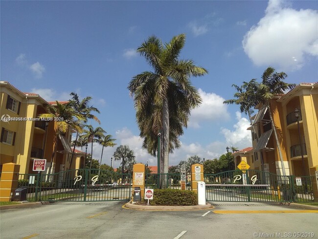 Building Photo - 7300 NW 114th Ave