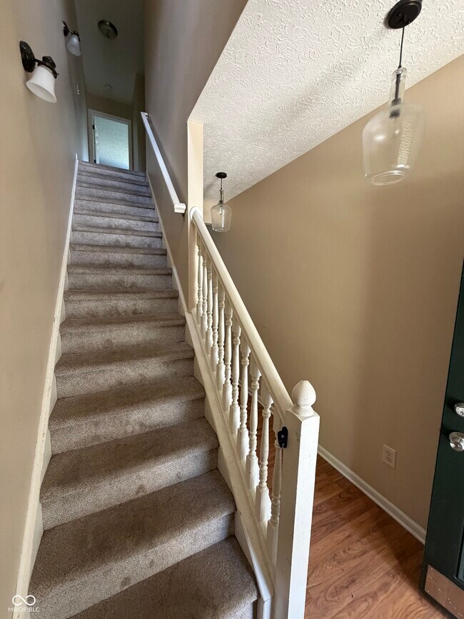 Building Photo - 2424 Boyer Ln