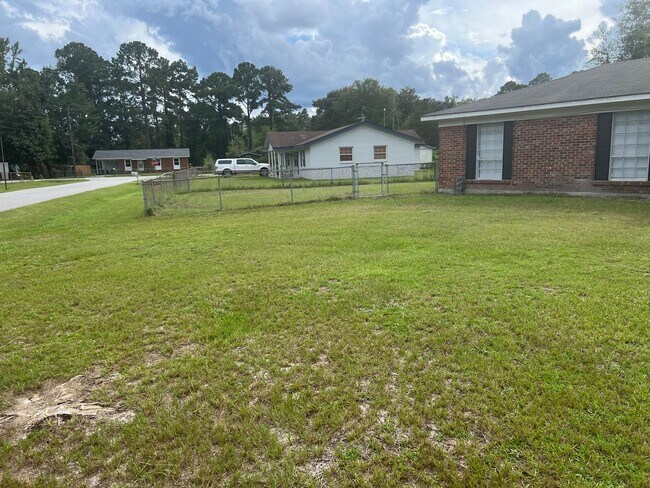 Building Photo - 600 Palmetto St