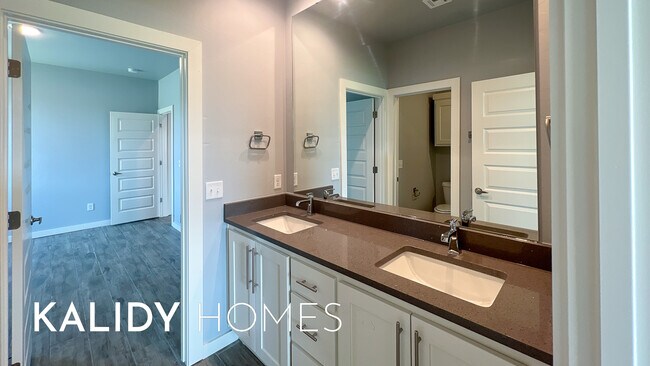 Building Photo - 206 Olde Ml Ct