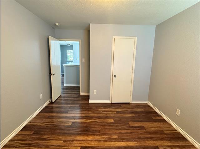 Building Photo - 6909 Planters Row Dr