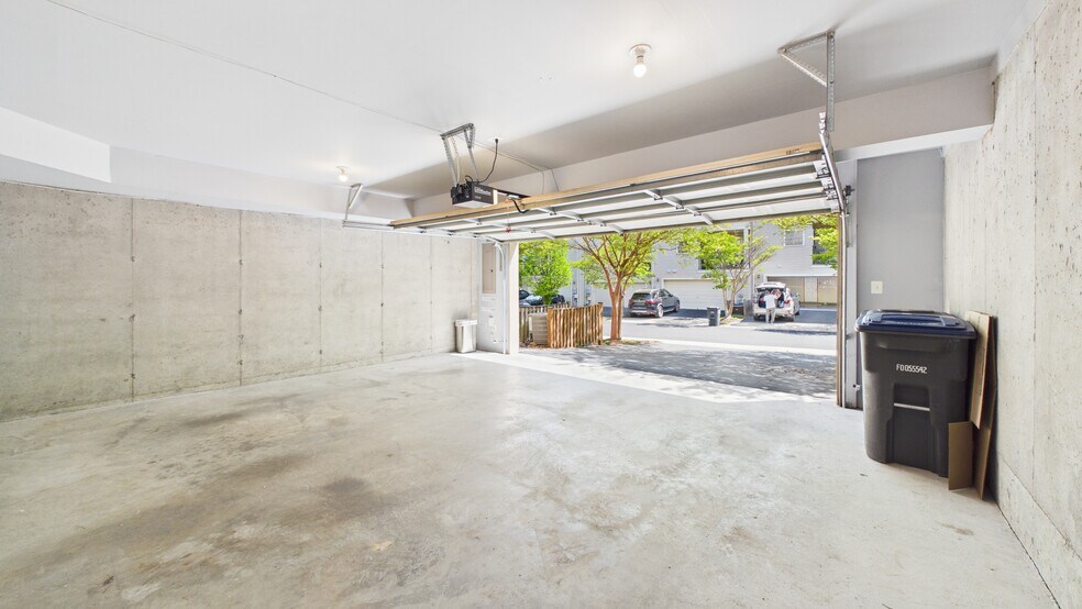 Building Photo - 25807 Turlough Ter