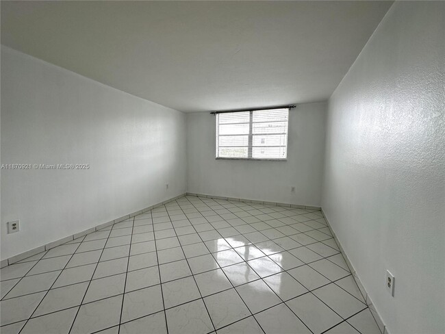 Building Photo - 14195 SW 87th St