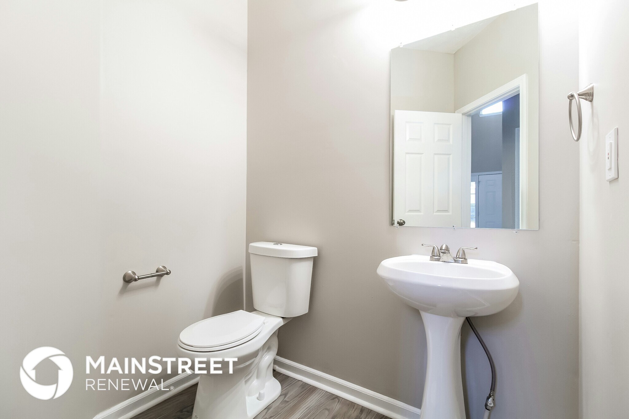 Building Photo - 877 Ashton Oak Cir