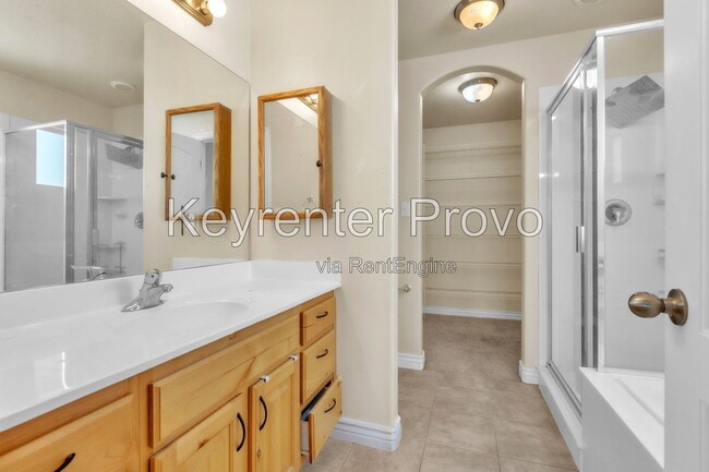 Building Photo - 4098 Hayes Cir
