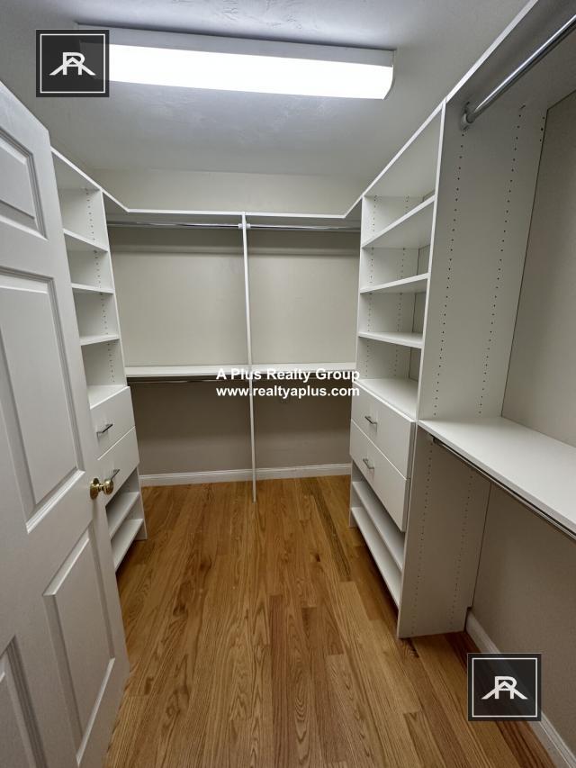 Building Photo - 2 bedroom in Boston MA 02132