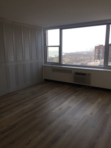 Building Photo - 4250 N Marine Dr