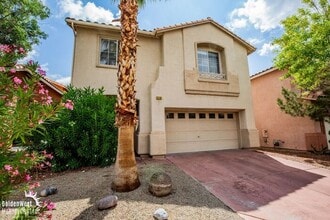 Building Photo - Lovely 3Bdm 2.5Ba Two-Story Home in the Heart of Summerlin!
