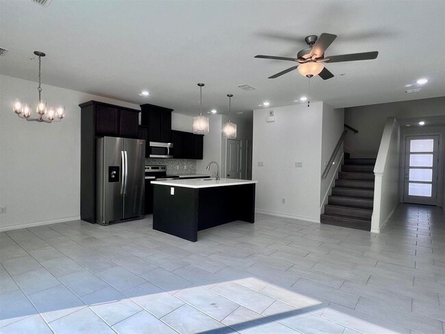 Building Photo - 9914 Kaspar Dr