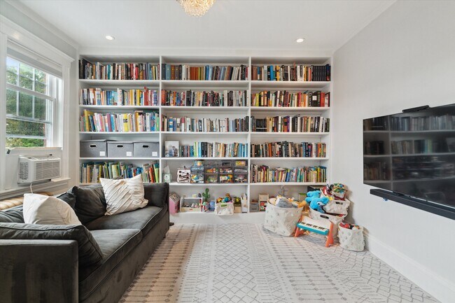 Building Photo - 6 Alton Ct