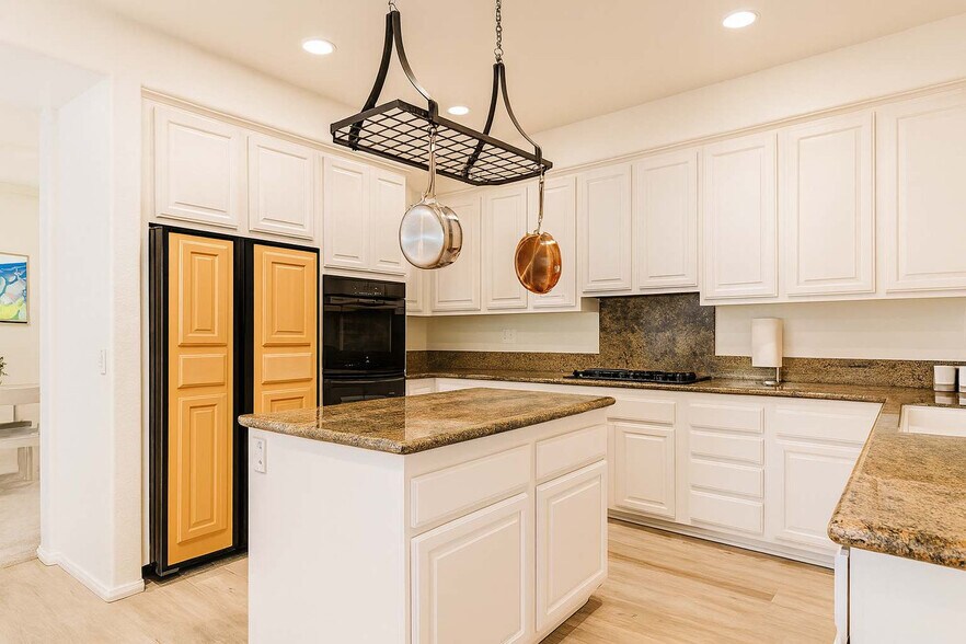 Building Photo - 13563 Old El Camino Real