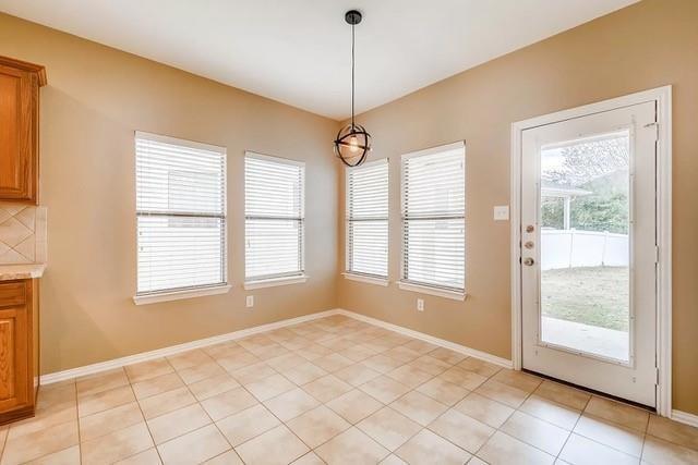 Building Photo - 1400 Chestnut Dr