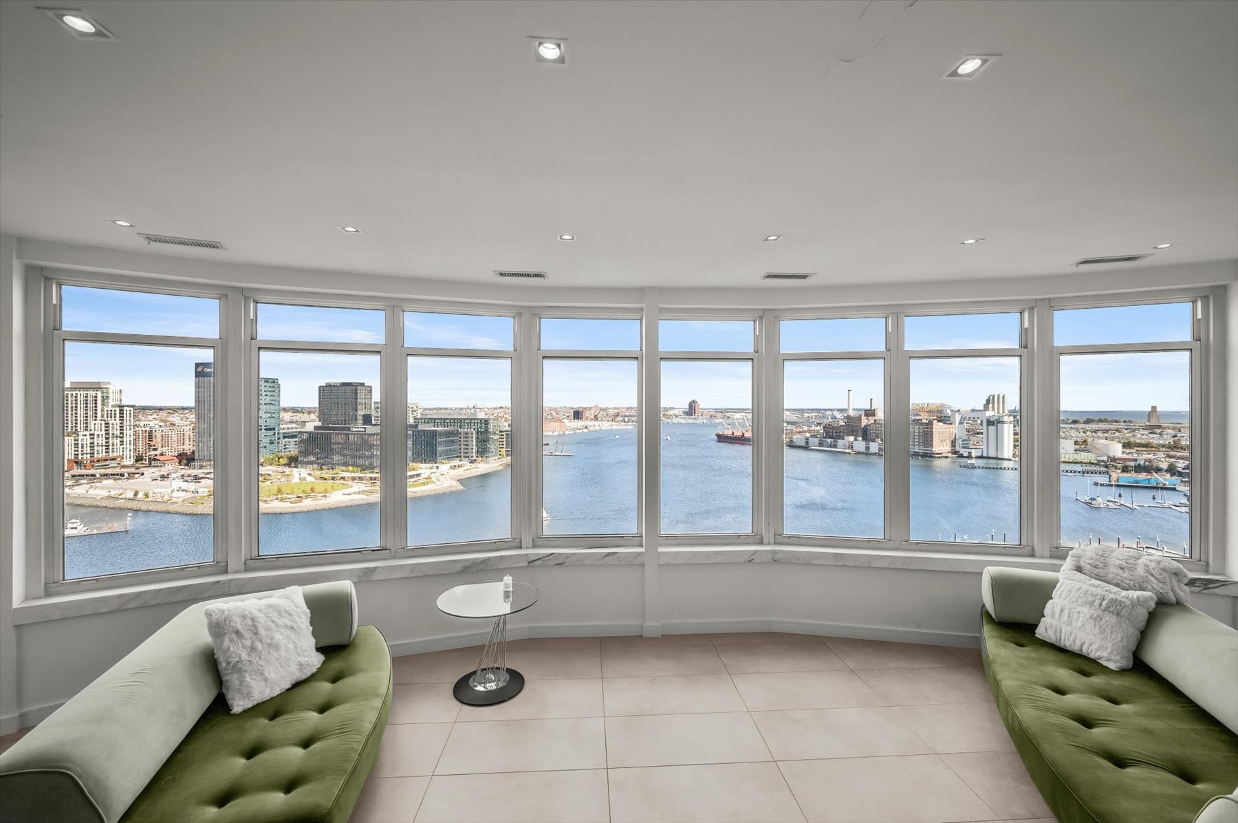 Building Photo - 100 Harborview Dr