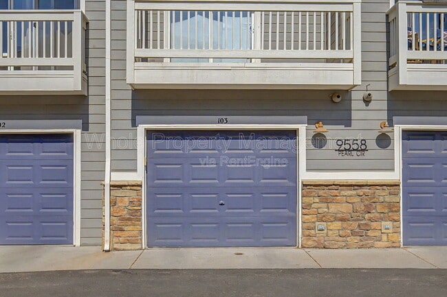 Building Photo - 9558 Pearl Cir