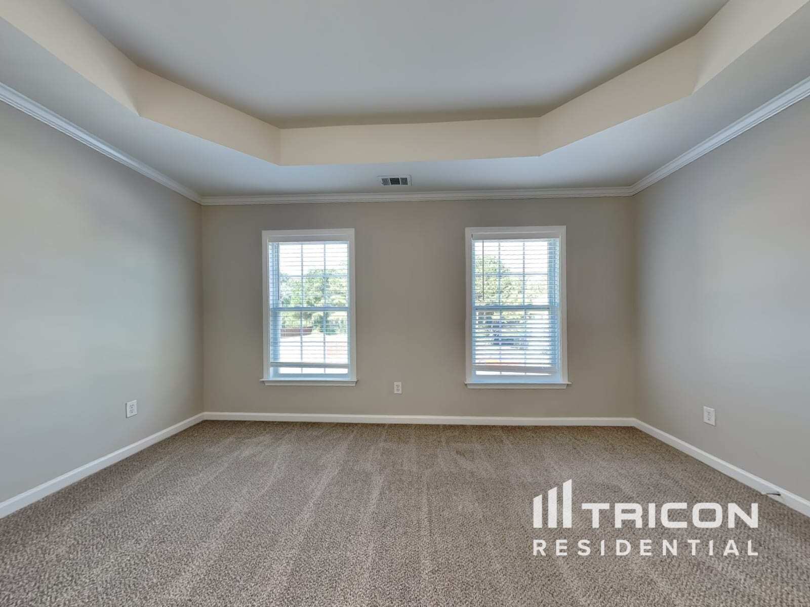 Building Photo - 3620 Long Lake Dr