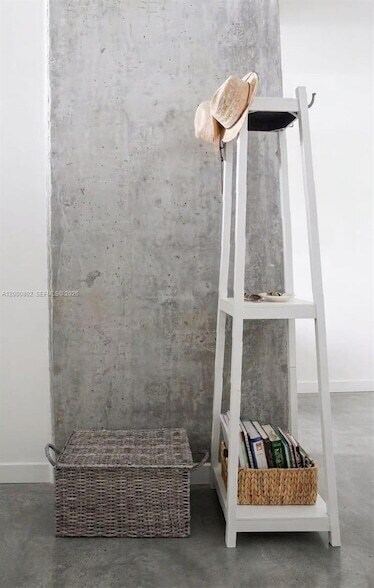 Building Photo - 300 S Australian Ave