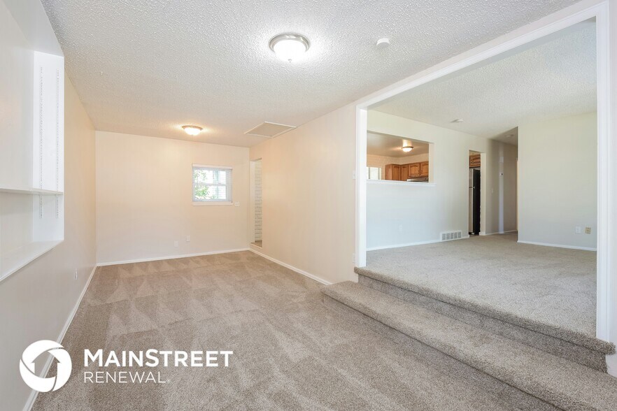 Building Photo - 1659 Cottonwood St