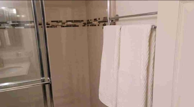 Building Photo - 5576 W Rochelle Ave.