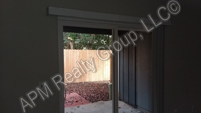 Building Photo - Cherry Hall Townhomes