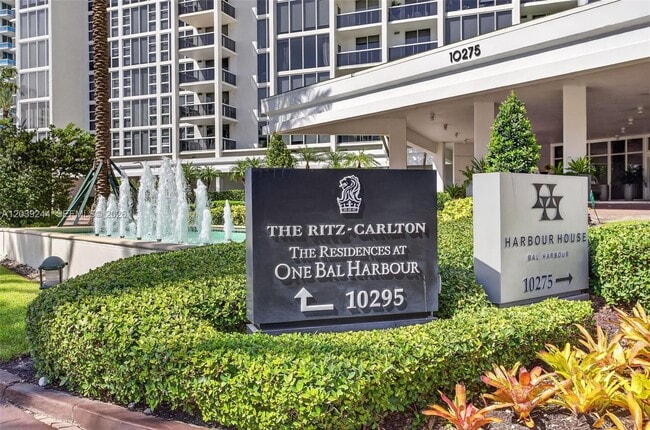 Building Photo - 10275 Collins Ave