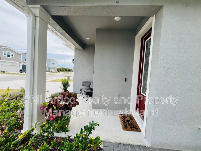 Building Photo - 6264 Great Bear Dr