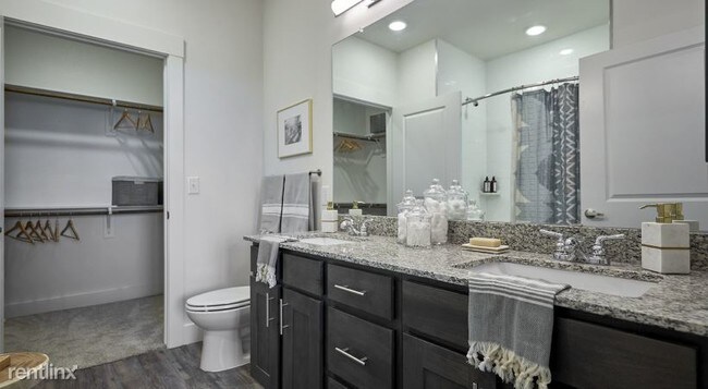 Building Photo - 2 br, 2 bath Condo - 1020 Texas St