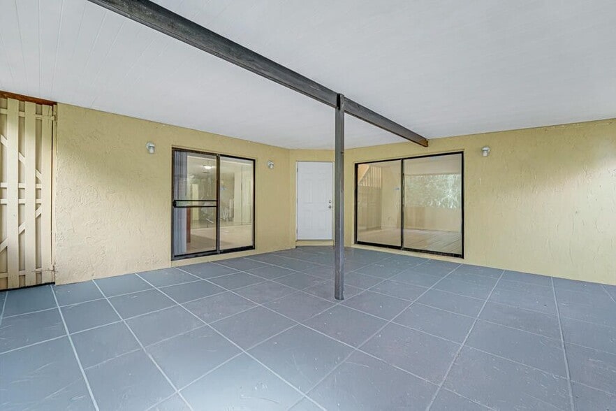 Building Photo - 4205 Turnberry Cir