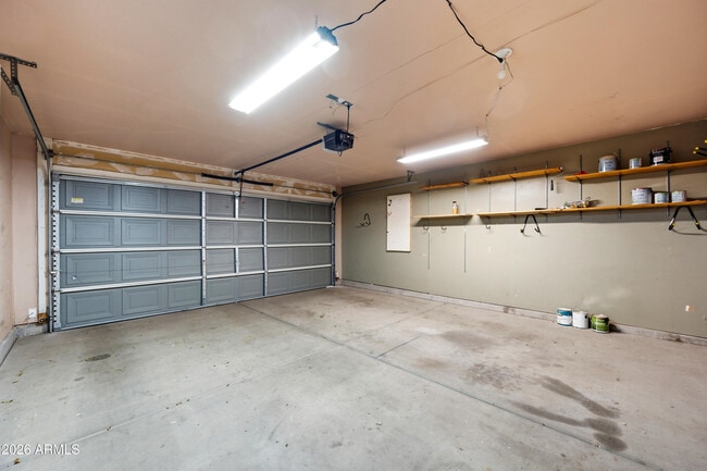 Building Photo - 3057 W Lucia Dr