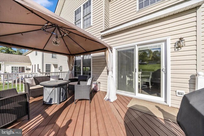 Building Photo - 1504 Larel Ct