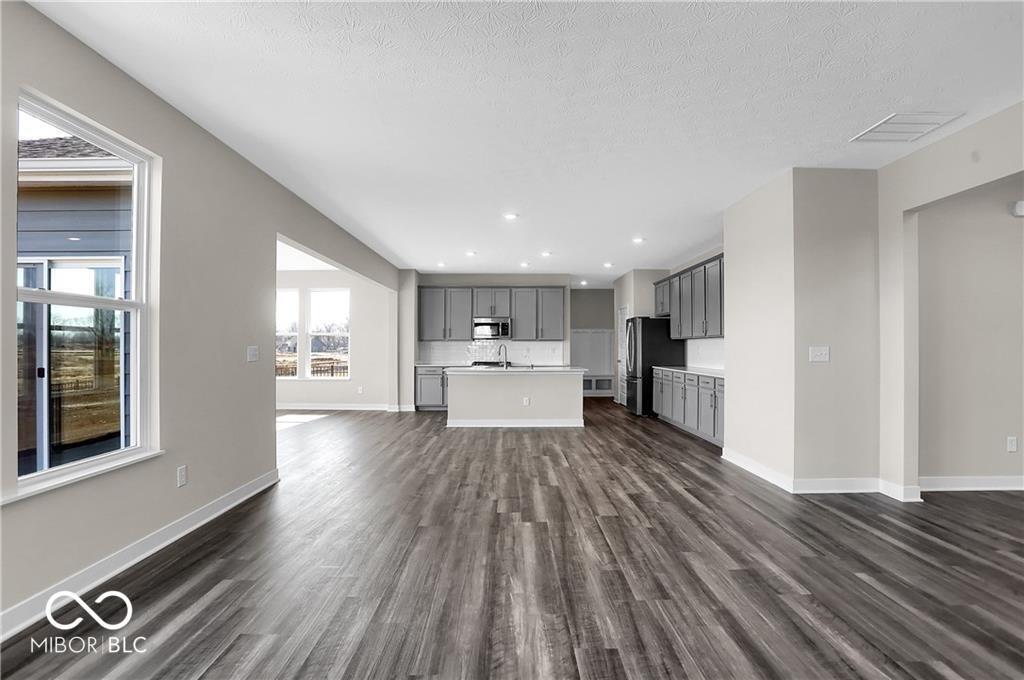 Building Photo - 17364 Americana Xing