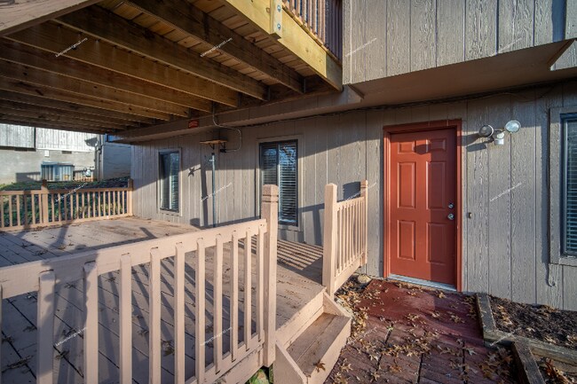 Building Photo - 8709 Olde Colony Trail