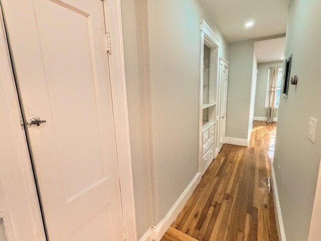 Building Photo - 3957 Washington St