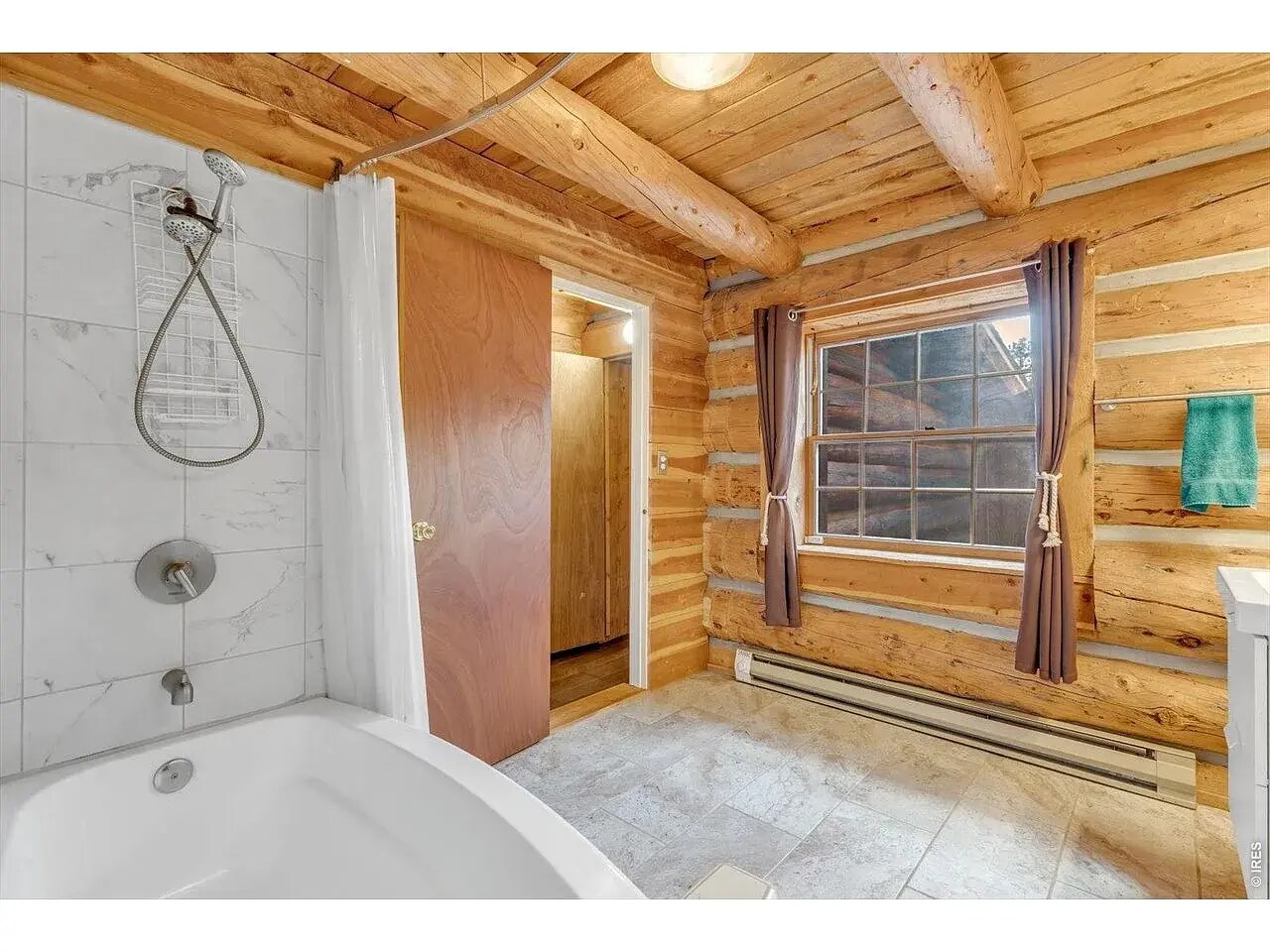 Building Photo - 679 Cougar Dr