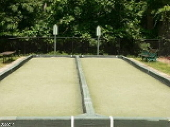 Building Photo - 5222 Richmond Rd