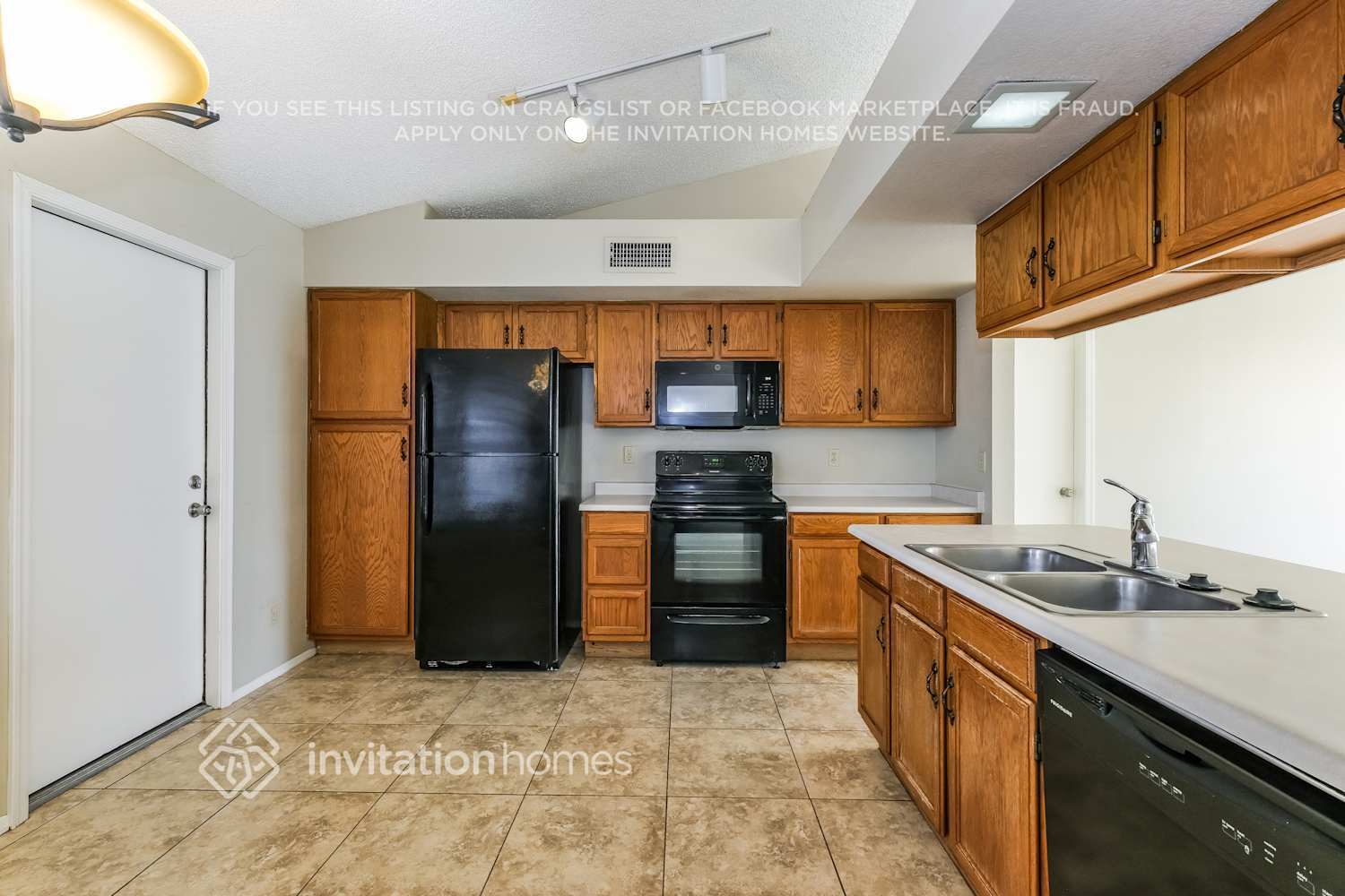 Building Photo - 8833 W Windsor Ave