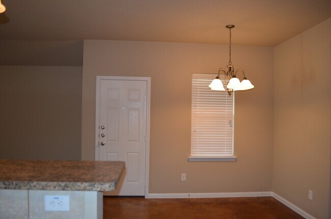 Building Photo - 1800Tru